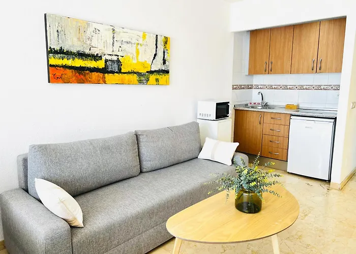 La Roca Frente Al Mar Sinese Design Homes Torremolinos